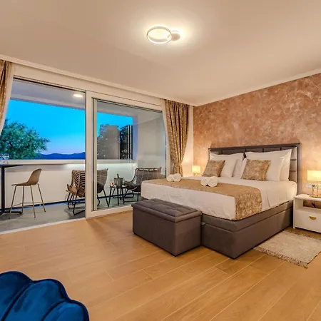 Апартаменты Deluxe Diadora With Sea View *