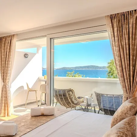 Deluxe Diadora With Sea View Daire *