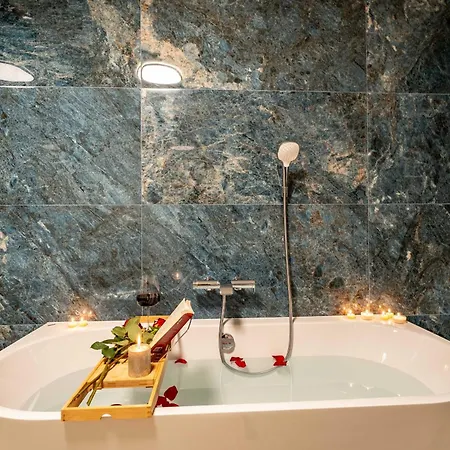 Deluxe Diadora With Sea View Daire