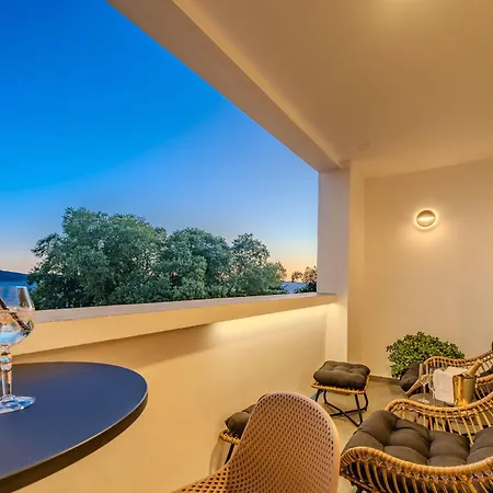 Deluxe Diadora With Sea View Apartment Zadar