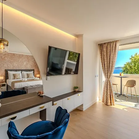 Appartamento Deluxe Diadora With Sea View